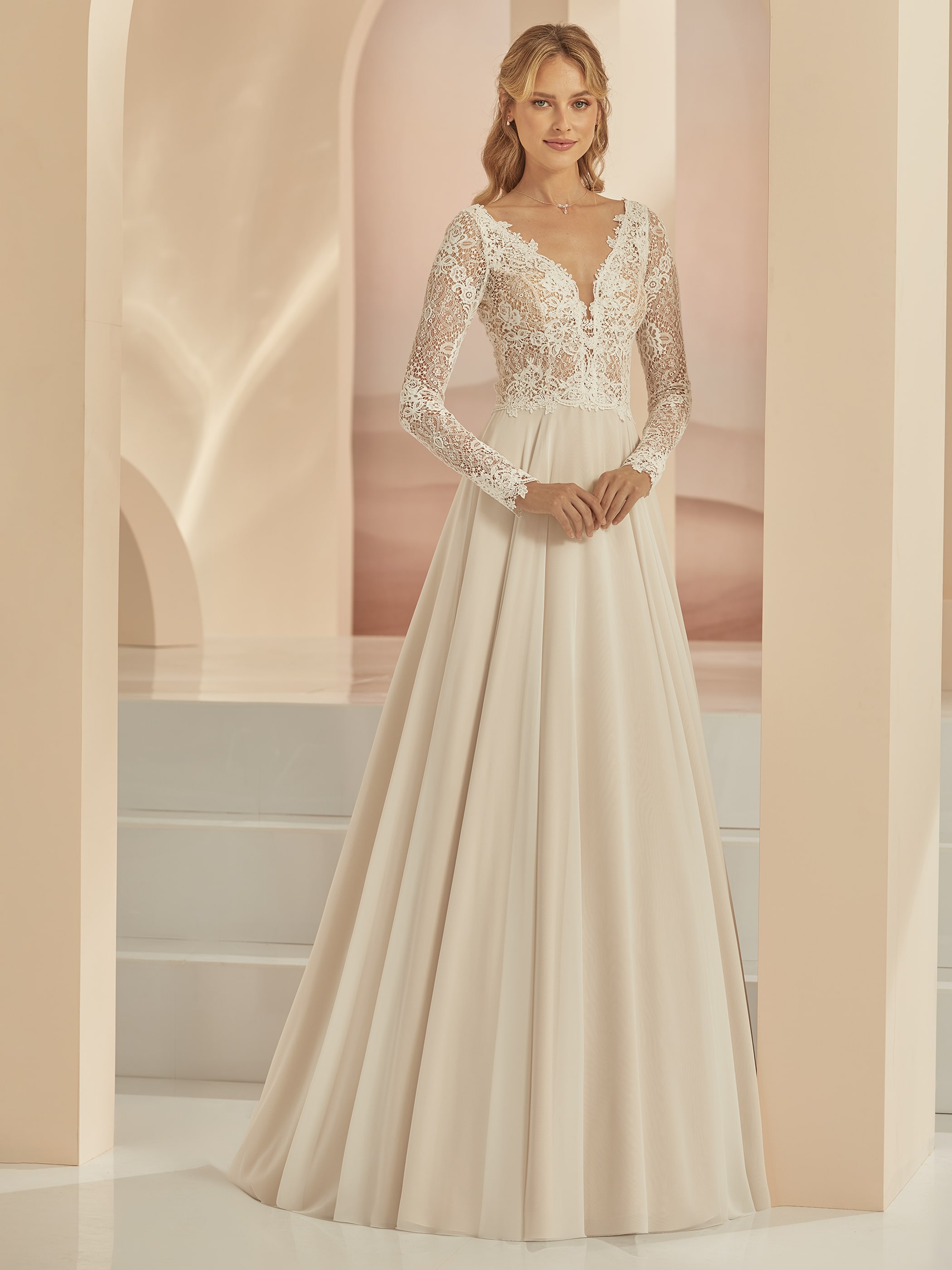 Bianco-Evento-bridal-dress-FAMOSA-1