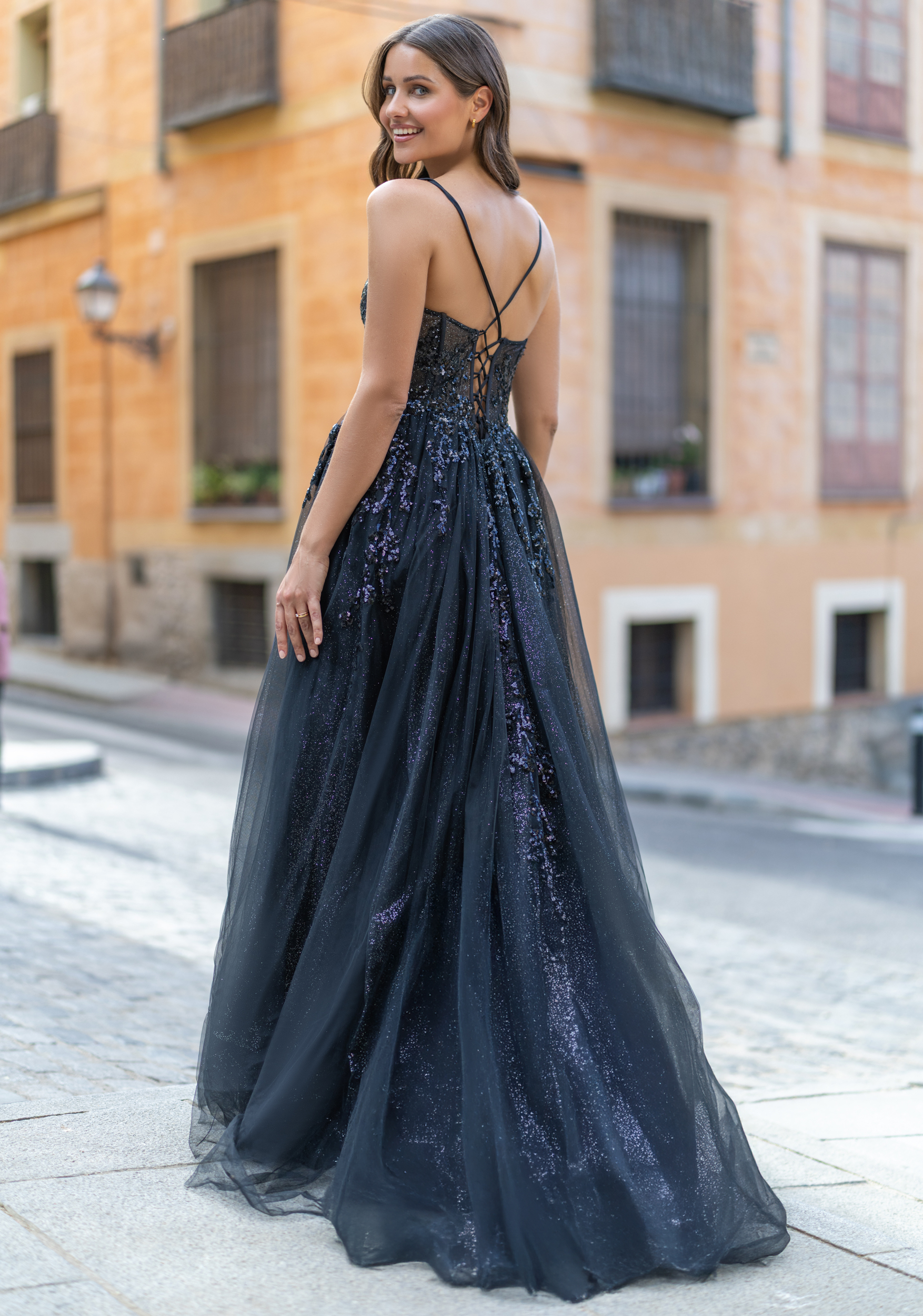 1037 Glitter Phantom Black 4